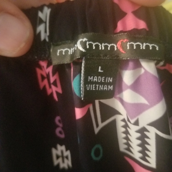 Mm Mm Mm Romper.  Black strapless romper.  Size L - Picture 4 of 6